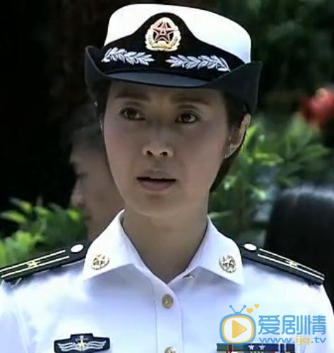 舰在亚丁湾剧情介绍(1-30集大结局)