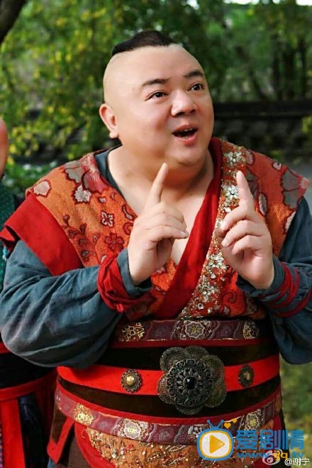 五鼠闹东京剧情介绍(1-44集大结局)