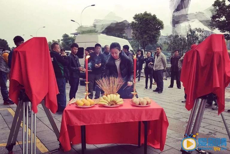 神探红桃六剧情介绍