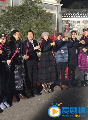 我和妈妈走长征剧情介绍