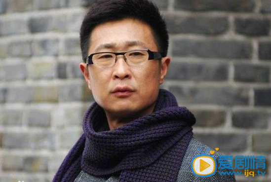 左轮手枪剧情介绍