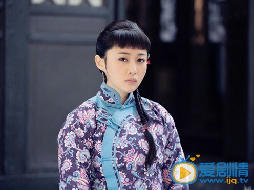 左手劈刀簪珥扮演者王彤羽写真