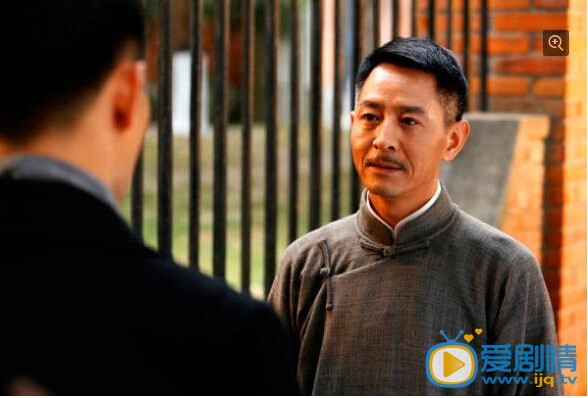 伪装者黎叔是明台的父亲吗？伪装者明台的父亲是谁？