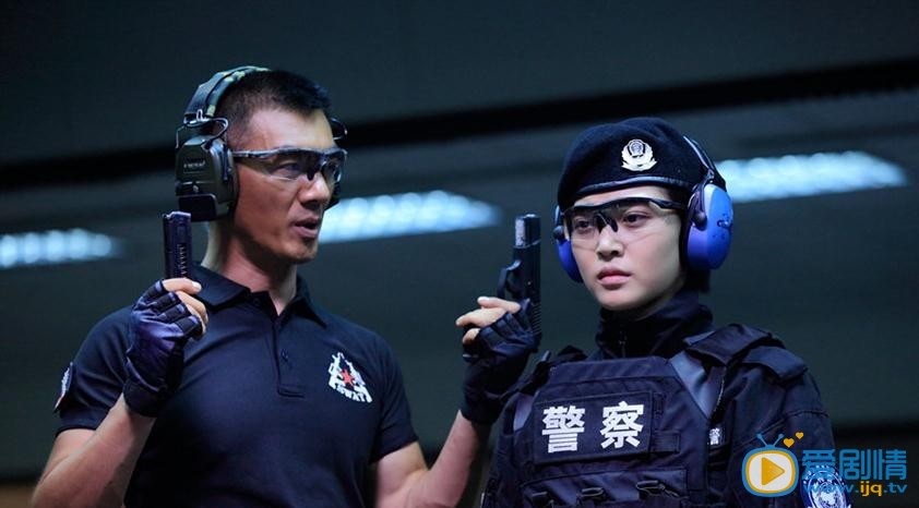 陶静和龙飞虎什么关系 为什么龙飞虎看到陶静总是眼含泪水