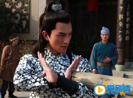 天目瞳扮演者张晓晨古装照欣赏