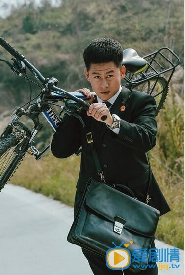 以人为本，中国式法庭爆笑来袭