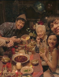 《陪安东尼度过漫城岁月》超清预告曝光  王菲唱插曲《人间》阐述细腻爱情