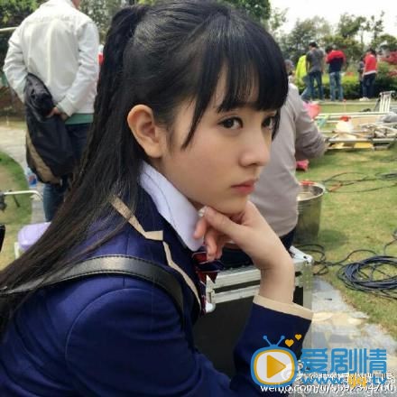 雨婷儿整容了吗？雨婷儿整容前后照片对比 雨婷儿整容前照片