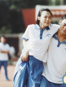 《好大一个家》温情热播 程怡上演“匆匆那年”（组图）