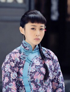 左手劈刀簪珥是谁扮演的？她都有扮演过哪些电视剧？左手劈刀簪珥扮演者王彤羽个人资料及写真