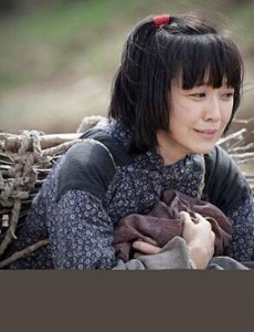 《平凡的世界》热播 丁咛哭肿双眼成“泪人”