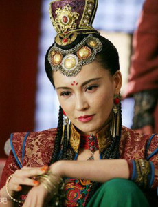 长安三怪探韦若昭喜欢的人是独孤仲平还是李秀一？长安三怪探韦若昭喜欢的人是谁？