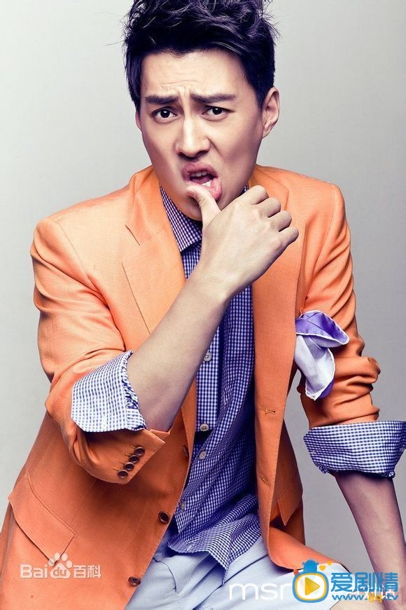 靳东的女朋友是谁？靳东结婚了吗？靳东和李佳什么关系？