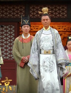 五鼠闹东京皇上为什么不敢对庞太师下手