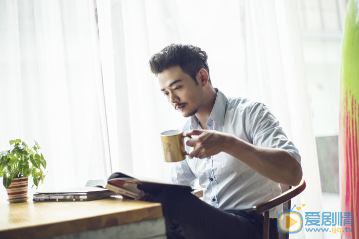 杨烁个人写真照欣赏