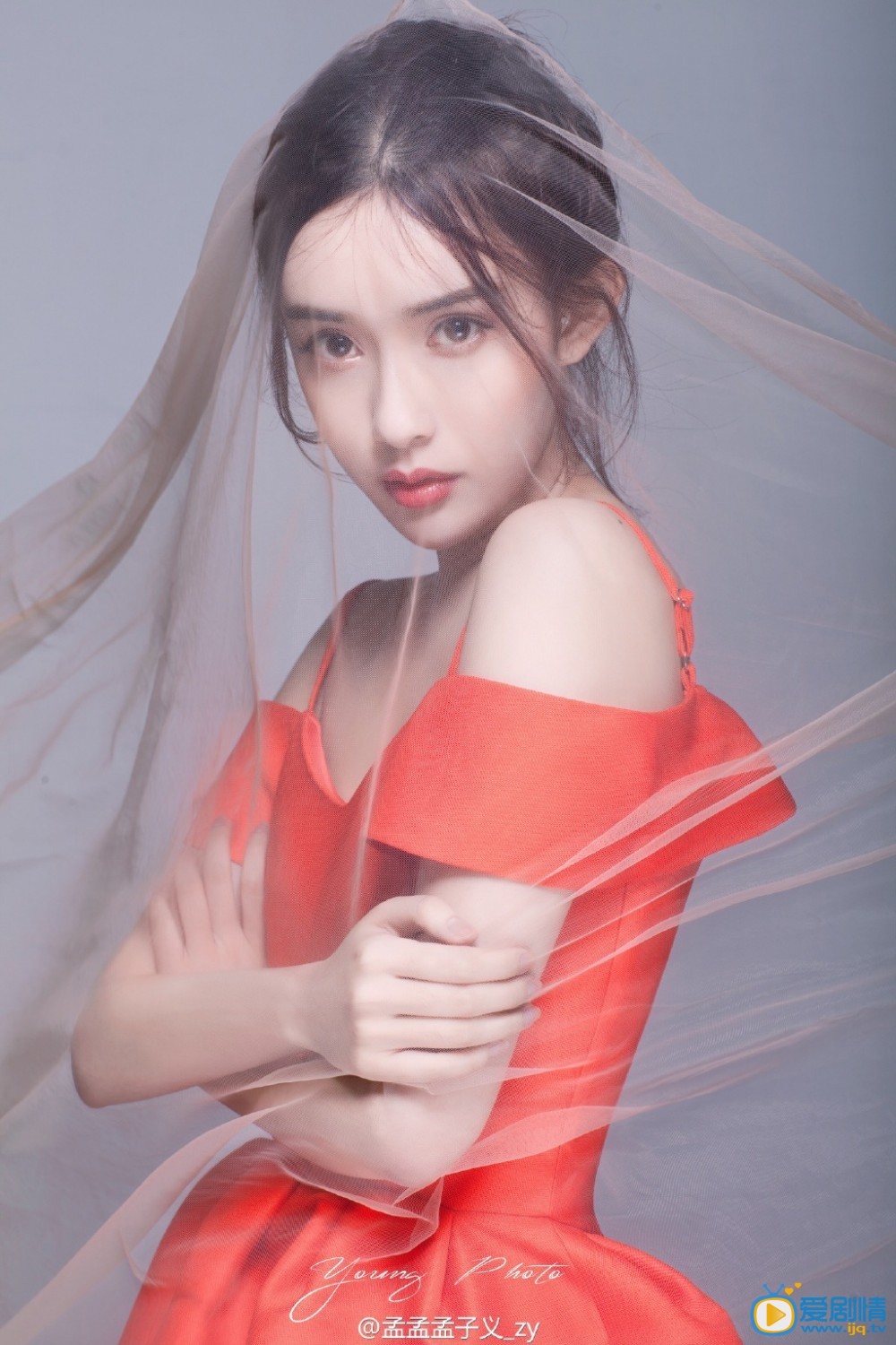 武神赵子龙石砚扮演者孟子义写真及生活照欣赏