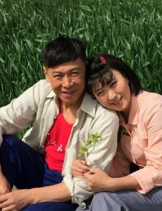 俺娘田小草将播 “苦情女王”闫学晶上演“草根”成长记