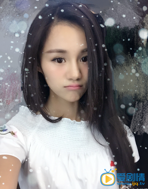 袁子丹的扮演者安悦溪生活照欣赏