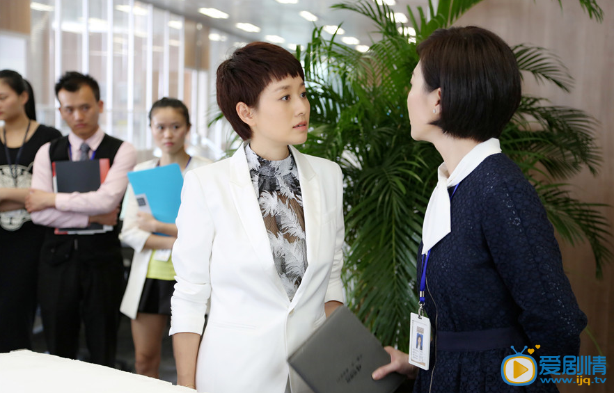 北上广不相信眼泪精彩片花 马伊俐朱亚文办公室上演激情戏