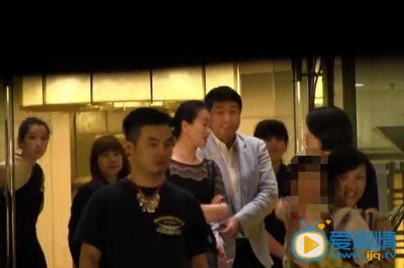 左小青结婚了吗？左小青老公是谁？揭左小青老公真实身份