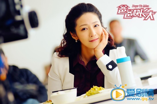  爸爸快长大热播 冯晶晶戏里戏外女强人