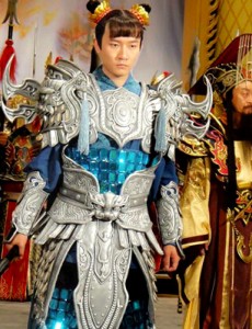 韩含加盟《石敢当之雄峙天东》 首尝神话人物扮哪吒