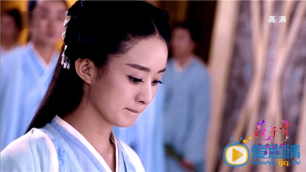《花千骨》第3集中花千骨的验生石为什么是红色的？