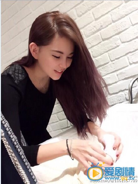 明若晓溪将播 昆凌产后犹如少女助阵偶像剧