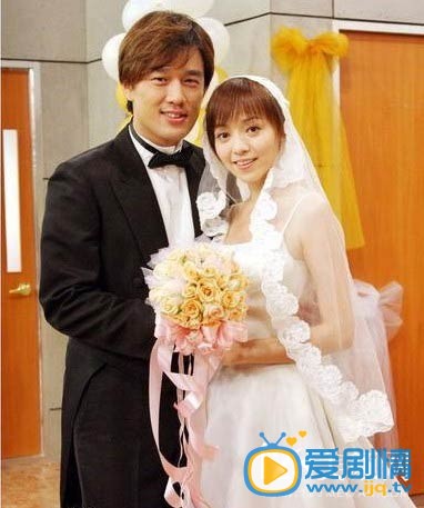 王耀庆老婆是谁？王耀庆和郭晏青结婚了吗？王耀庆老婆郭晏青及儿子照片资料