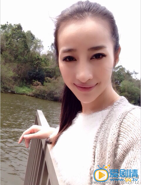 纪琴扮演者李舒桐生活照欣赏