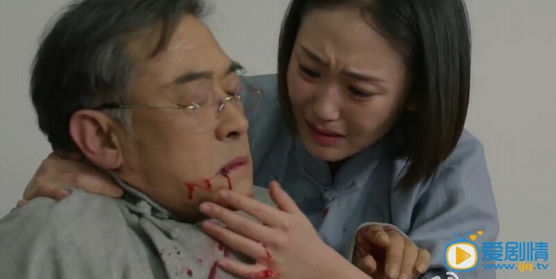 电视剧毕业歌中洪望楠的父亲洪涧琛被谷野平打伤的时候是谁过来制止的？电视剧毕业歌中洪涧琛最后被谁救出来了？