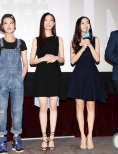 Angelababy、倪妮 出席《新娘大作战》发布会不约而同穿Jimmy Choo 美不胜收