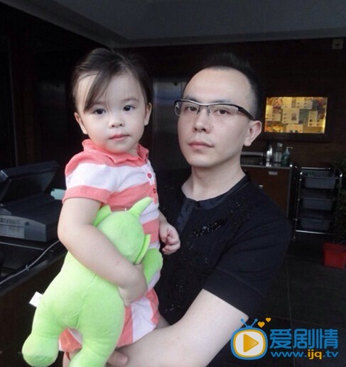 刘涛老公是谁?刘涛老公破产了吗? 刘涛老公王珂和女儿