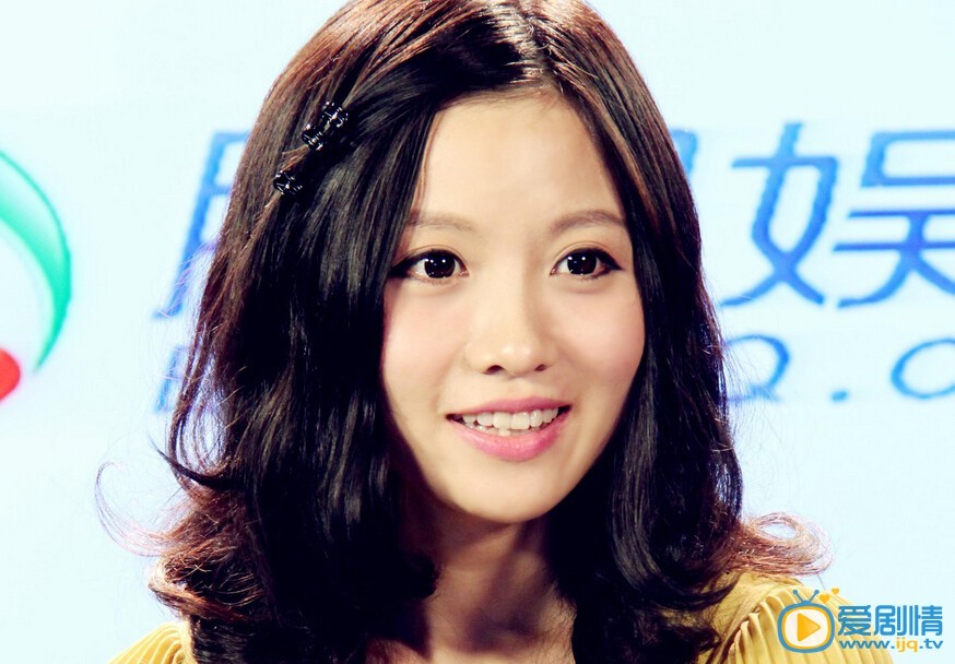 《花千骨》的主题曲是什么名字？《花千骨》的主题曲是谁演唱的？