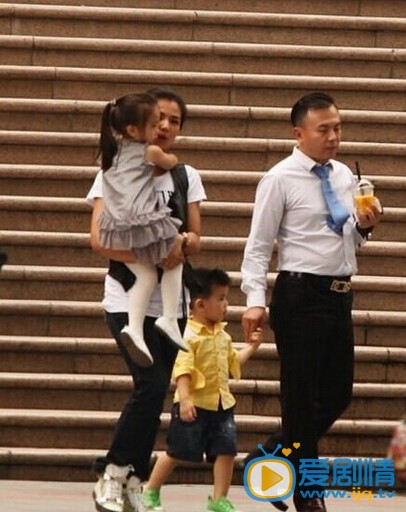 刘涛和老公是如何认识的,感情近况