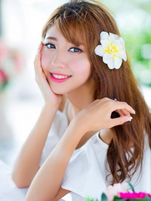 李梦颖 