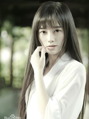 鞠婧祎