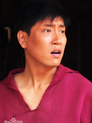 张鹰