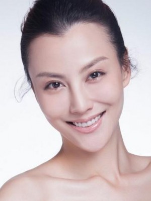 江易珈
