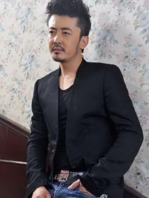 李雅男