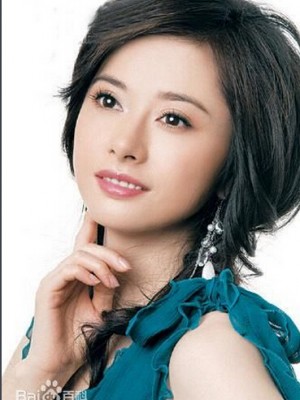 何美钿