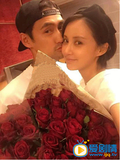 张歆艺和袁弘亲密合影  张歆艺个人资料简介