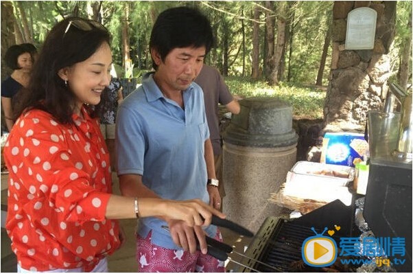 牛莉个人资料简介 牛莉和老公合影照 牛莉生活照