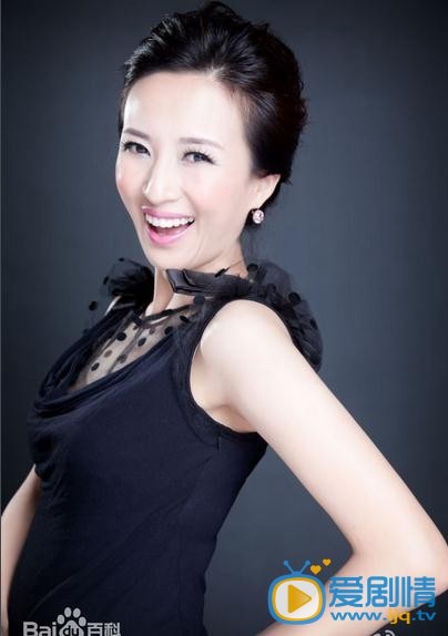 孙艺洲老婆曹晓雯写真