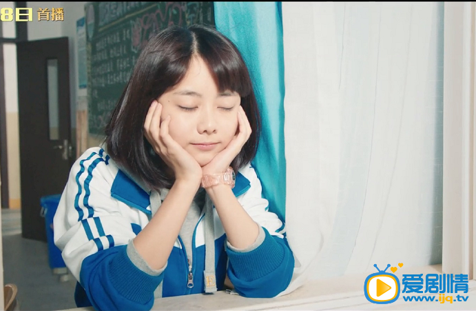 谭松韵《最好的我们》剧照 饰演耿耿 谭松韵个人资料简介