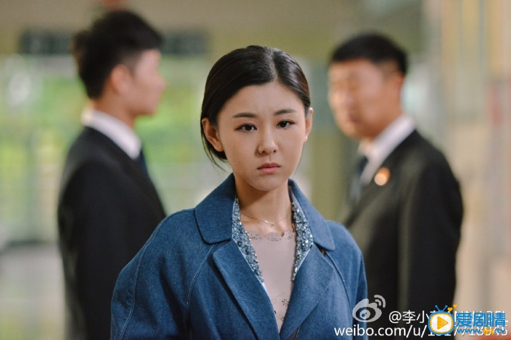 李小萌《小镇大法官》剧照 李小萌个人资料