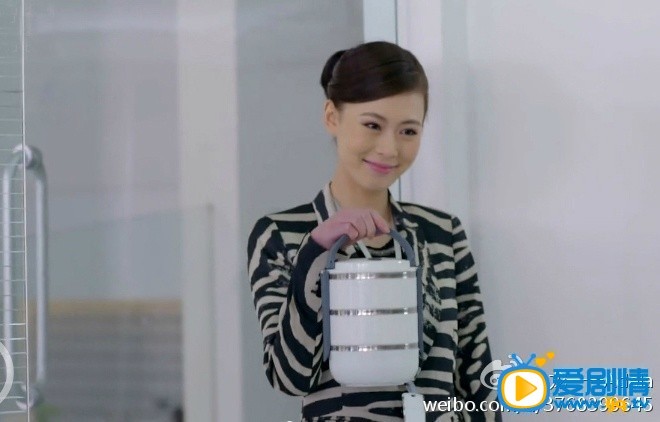 龙一一《杉杉来了》剧照 龙一一个人资料