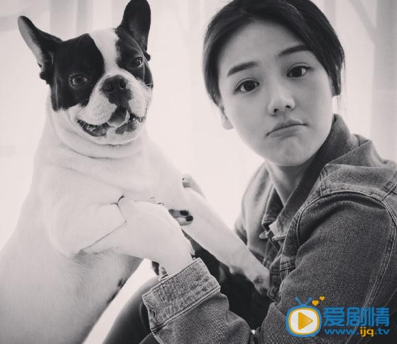 马思纯卖萌照
 马思纯高清写真_马思纯高清剧照