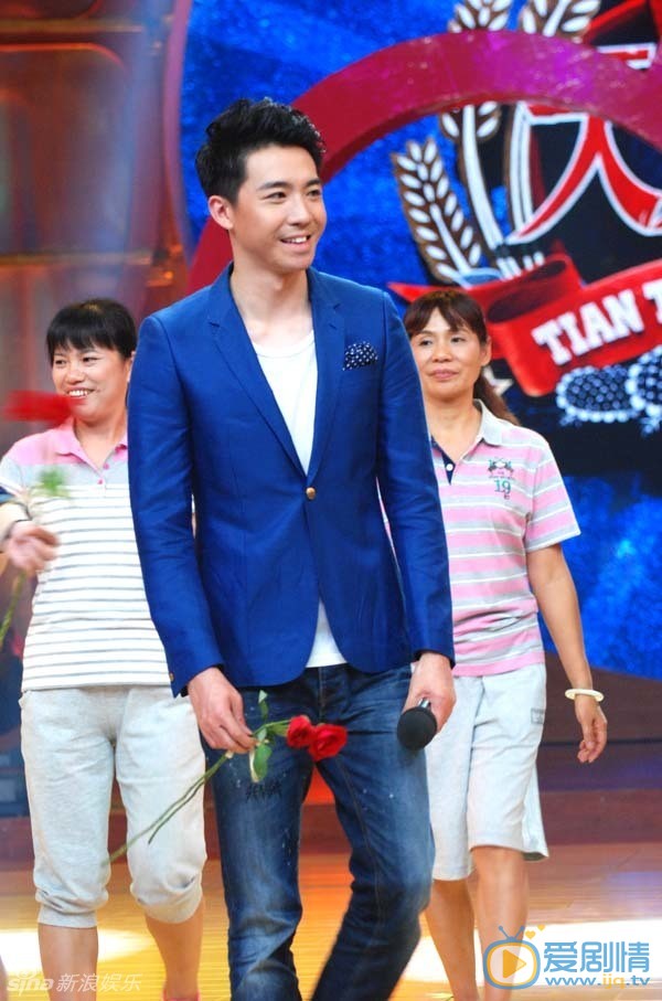 俞灏明写真
 俞灏明高清写真_俞灏明高清剧照