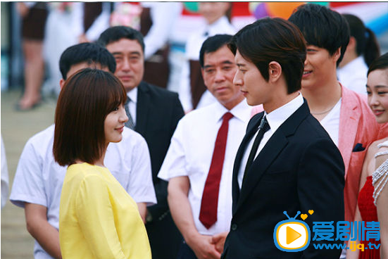 李菲儿远得要命的爱情剧照
 李菲儿高清写真_李菲儿高清剧照